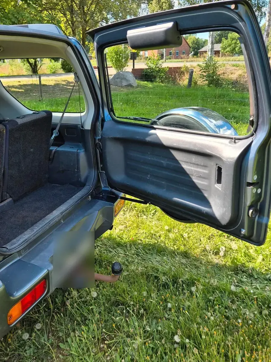 Gebraucht Suzuki Jimny 85 PS (62 kW) 2005 Grau SUV