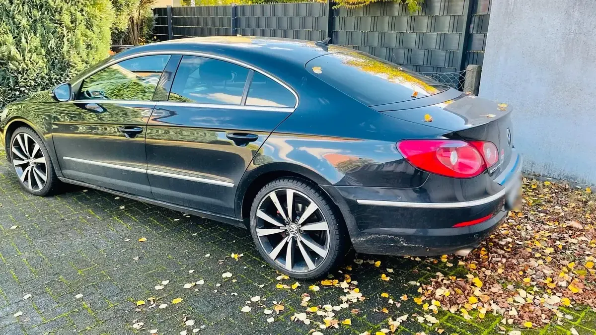Gebraucht VW CC 140 PS (102 kW) 2011 Schwarz Limousine