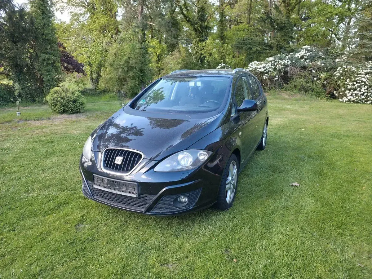 Gebraucht Seat Altea Copa 105 PS (77 kW) 2012 Schwarz Van / Kleinbus