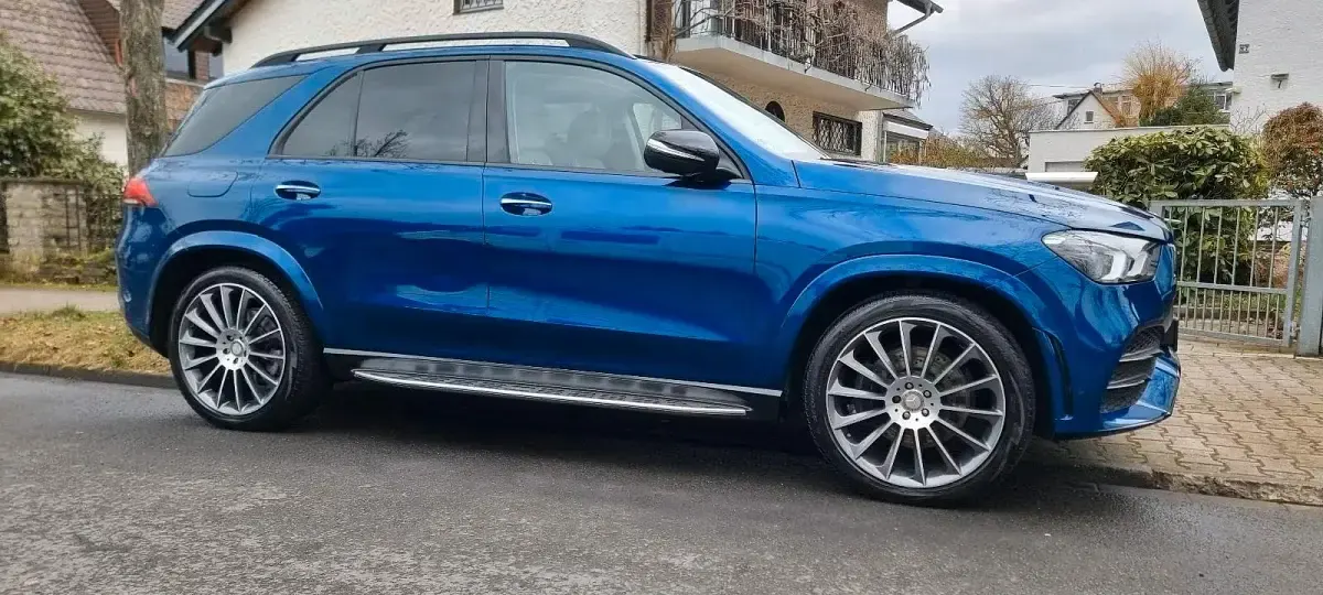 Gebraucht Mercedes GLE300 AMG line 245 PS (180 kW) 2019 Blau SUV
