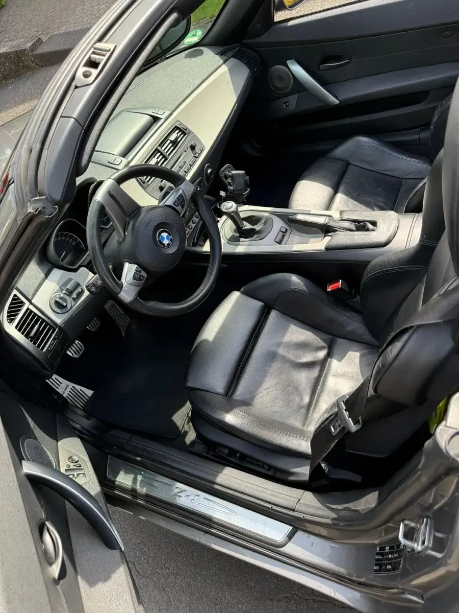 Second-hand BMW Z4 Performance 231 CP (169 kW) 2003 Cabrio
