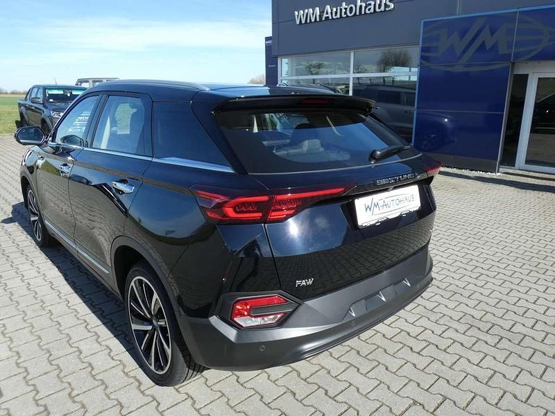 Neu Bestune T77 160 PS (117 kW) 2026 Schwarz SUV