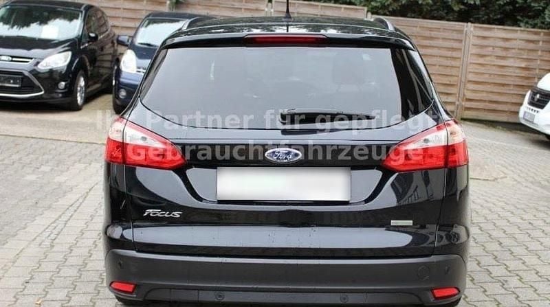 Gebraucht Ford Focus SYNC Edition 125 PS (91 kW) 2013 Schwarz Kombi
