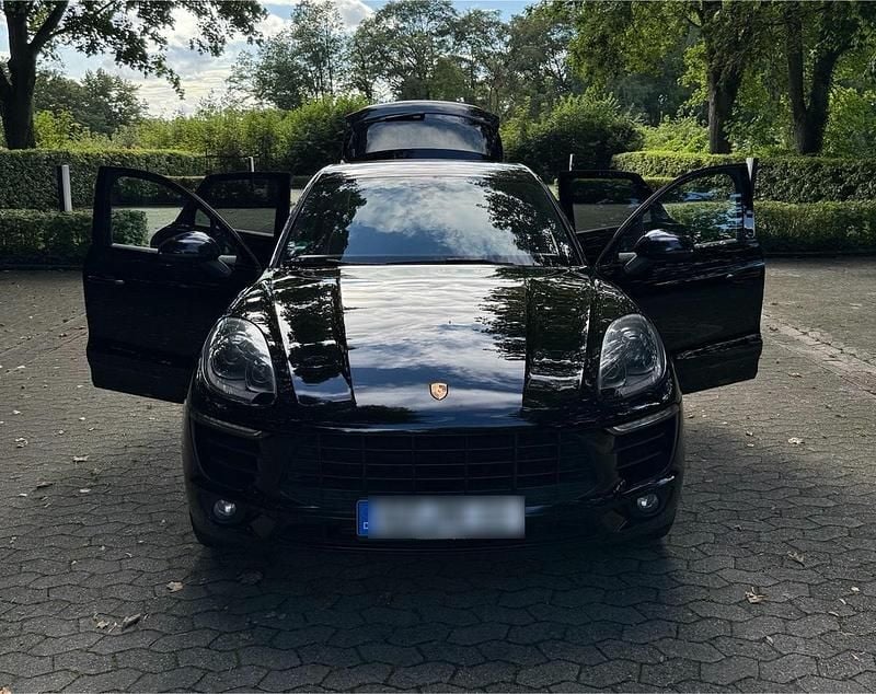 Schwarz Gebraucht 2015 Porsche Macan S SUV | 28.500 € (Superpreis) - Bild 1/4
