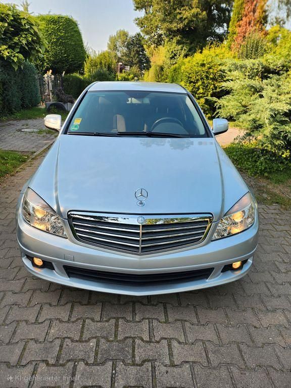 Silber Gebraucht 2007 Mercedes C180 Classic Limousine | 5.500 € (Guter Preis) - Bild 1/4