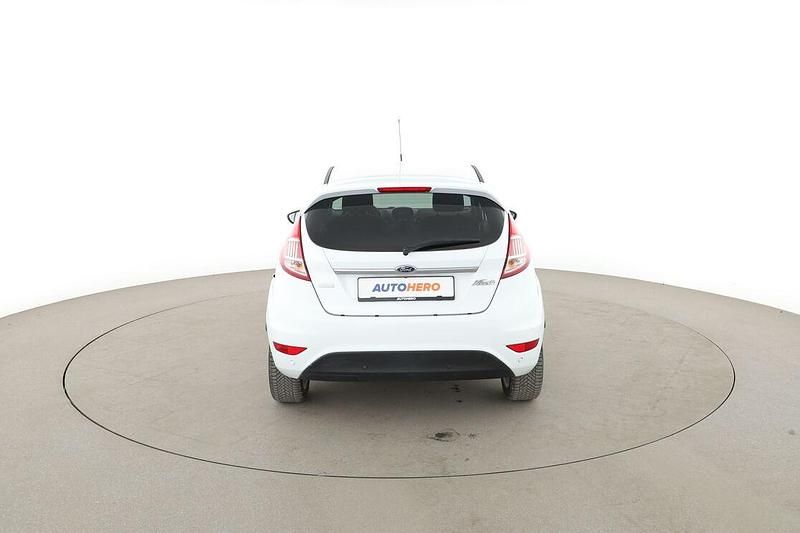 Gebraucht Ford Fiesta Titanium 2016 Weiß Limousine