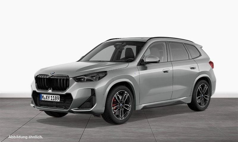 Silber Neu 2025 BMW X1 M Sport SUV | 64.420 € - Bild 1/4