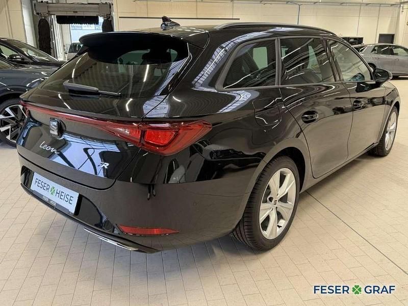 Neu Seat Leon FR 150 PS (110 kW) 2025 Midnight schwarz metallic Kombi