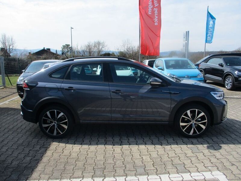 Gebraucht VW Taigo R-line 150 PS (110 kW) 2023 Grau SUV