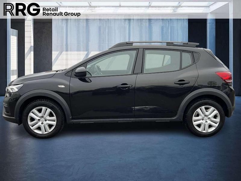 Gebraucht Dacia Sandero Essentiel 101 PS (74 kW) 2024 Perlmutt schwarz SUV