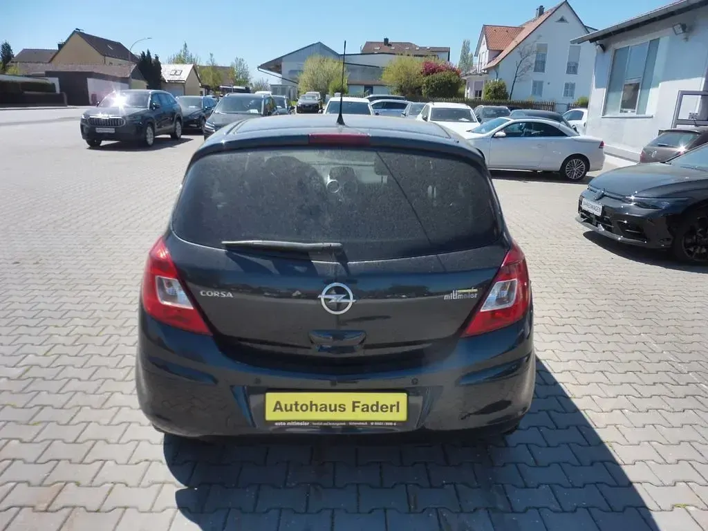 Gebraucht Opel Corsa Active 101 PS (74 kW) 2013 Schwarz Kleinwagen