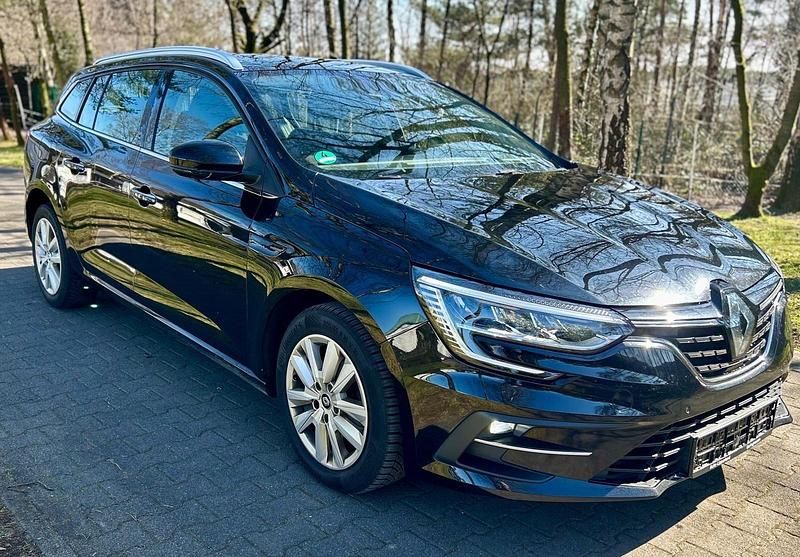 Gebraucht Renault Mégane GrandTour Business 140 PS (102 kW) 2022 Schwarz Kombi