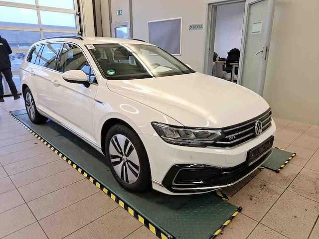 Gebraucht VW Passat GTE 218 PS (160 kW) 2020 Kombi