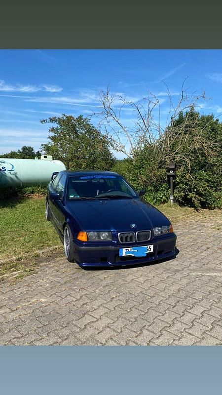Blau Gebraucht 1995 BMW 328 M Sport Limousine | 6.900 € - Bild 1/4