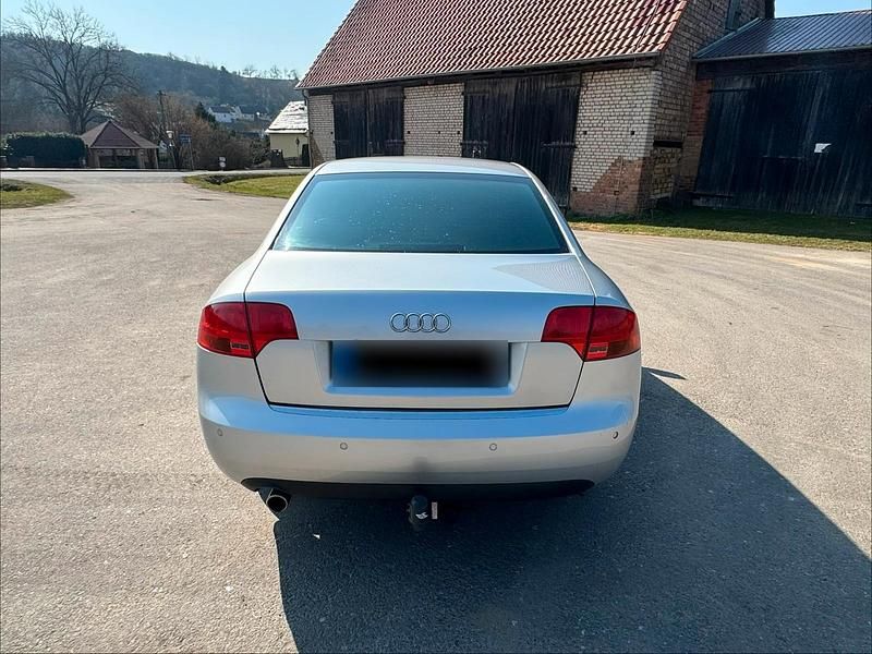 Gebraucht Audi A4 131 PS (96 kW) 2005 Silber Limousine