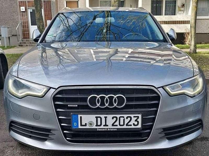 Grau Gebraucht 2011 Audi A6 Kombi | 6.000 € (Superpreis) - Bild 1/4