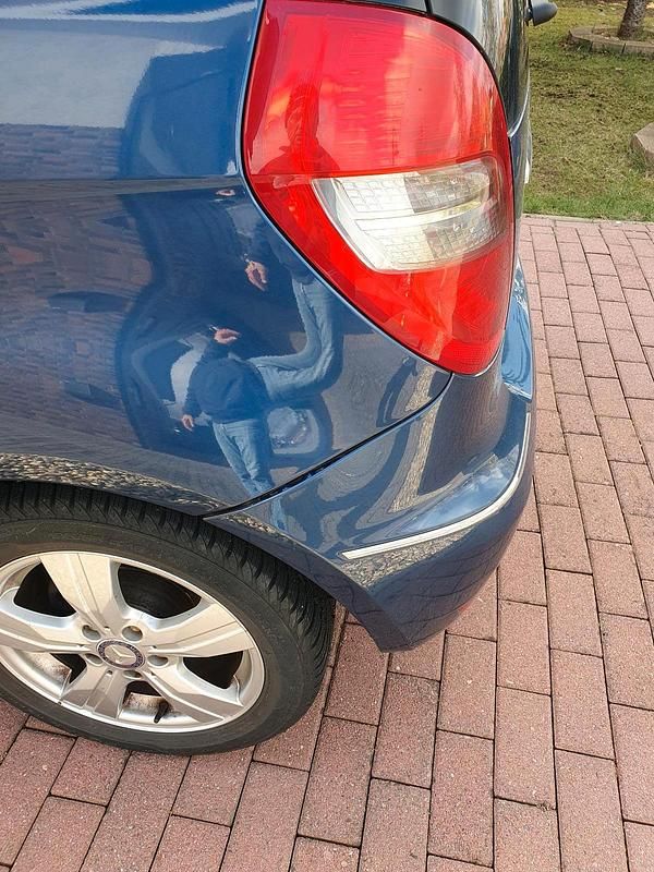Gebraucht Mercedes A180 109 PS (80 kW) 2010 Blau Kleinwagen