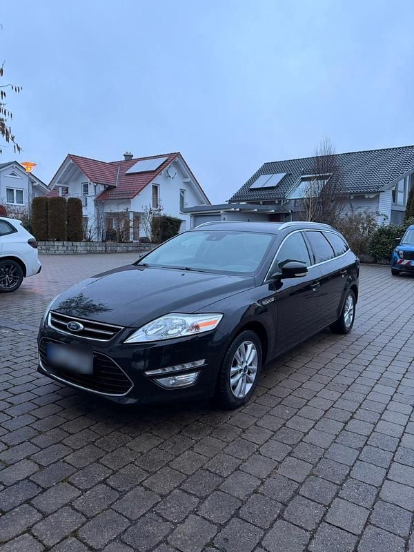 Gebraucht Ford Mondeo Titanium 140 PS (102 kW) 2013 Schwarz Kombi