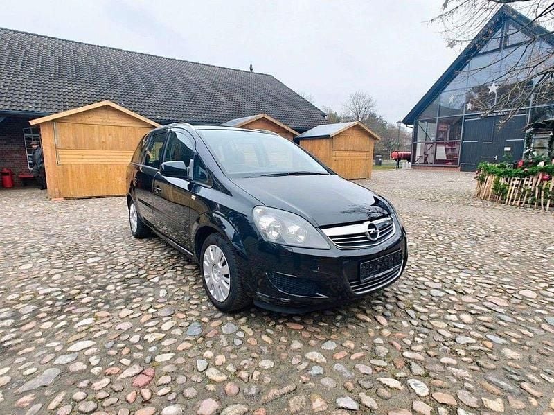 Gebraucht Opel Zafira Family 140 PS (102 kW) 2012 Schwarz Van / Kleinbus