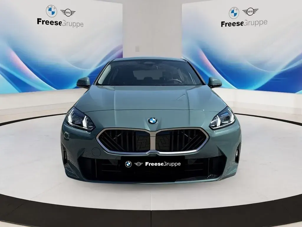 Gebraucht BMW 120 Performance 163 PS (119 kW) 2025 Grün Kleinwagen