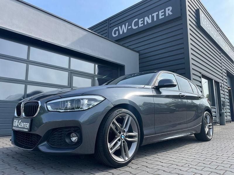 Grau Gebraucht 2016 BMW 120 M Sport Kleinwagen | 17.790 € (Fairer Preis) - Bild 1/4