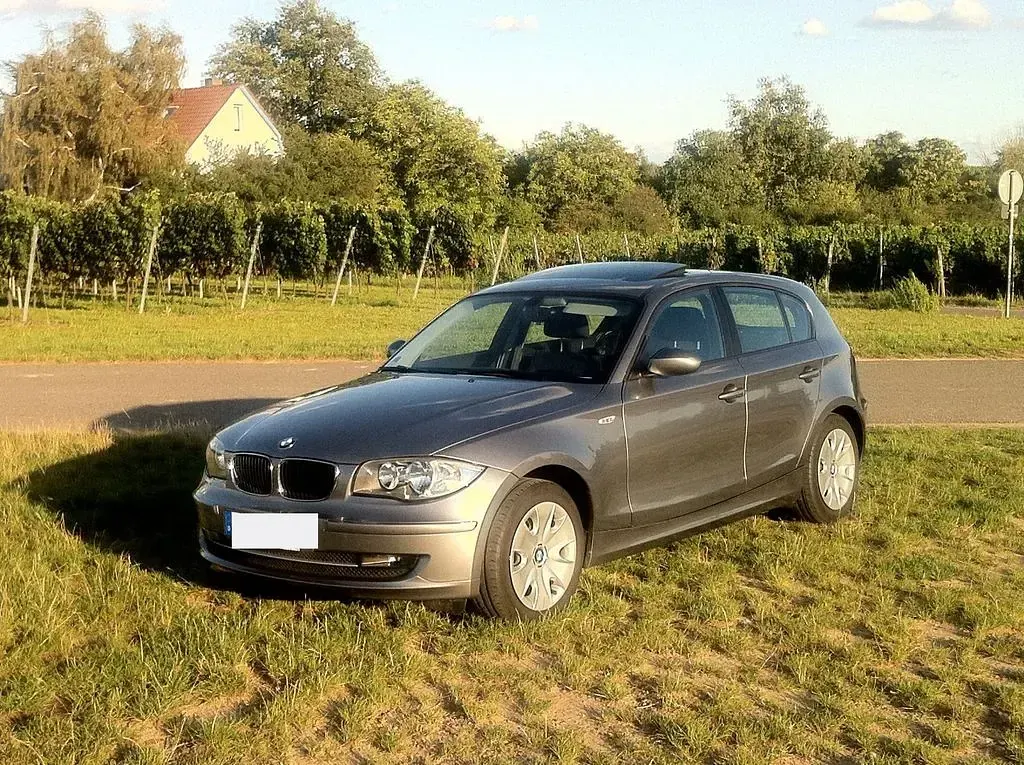 Second-hand BMW 116 116 CP (85 kW) 2009 Gri Hatchback