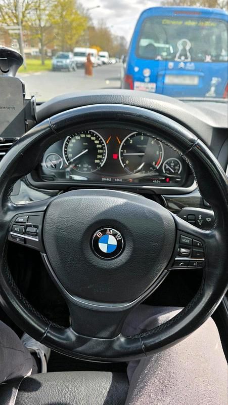 Gebraucht BMW 525 218 PS (160 kW) 2015 Grau Kombi