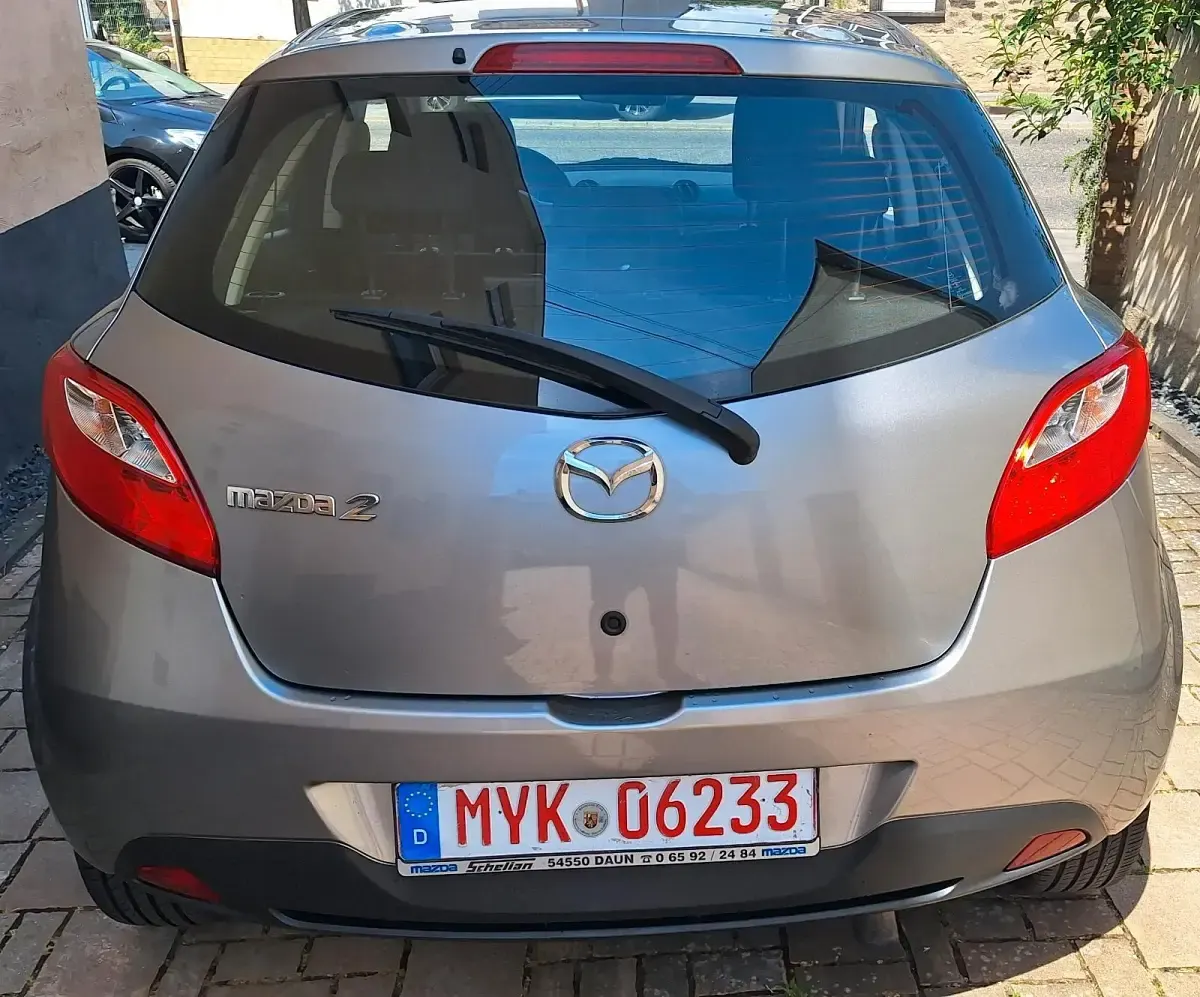 Gebraucht Mazda 2 95 PS (69 kW) 2014 Grau Limousine