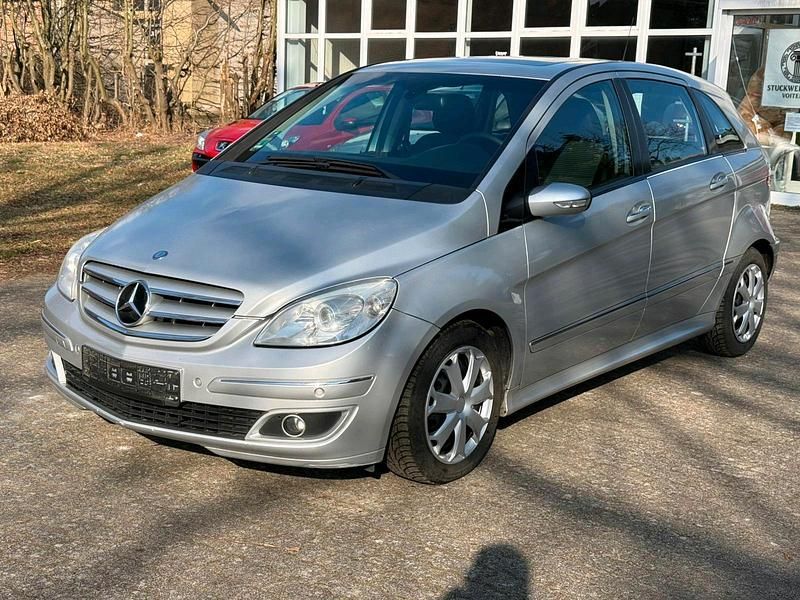 Gebraucht Mercedes B180 110 PS (80 kW) 2008 Grau Van / Kleinbus