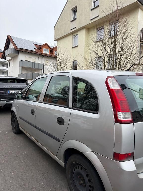 Gebraucht Opel Meriva Cosmo 90 PS (66 kW) 2004 Silber Van / Kleinbus