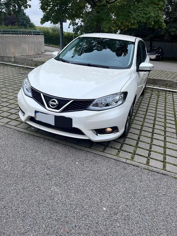 Weiß Gebraucht 2018 Nissan Pulsar Tekna Limousine | 10.000 € (Fairer Preis) - Bild 1/4