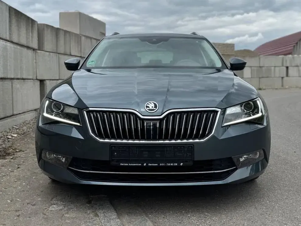 Gebraucht Skoda Superb Style 150 PS (110 kW) 2016 Kombi