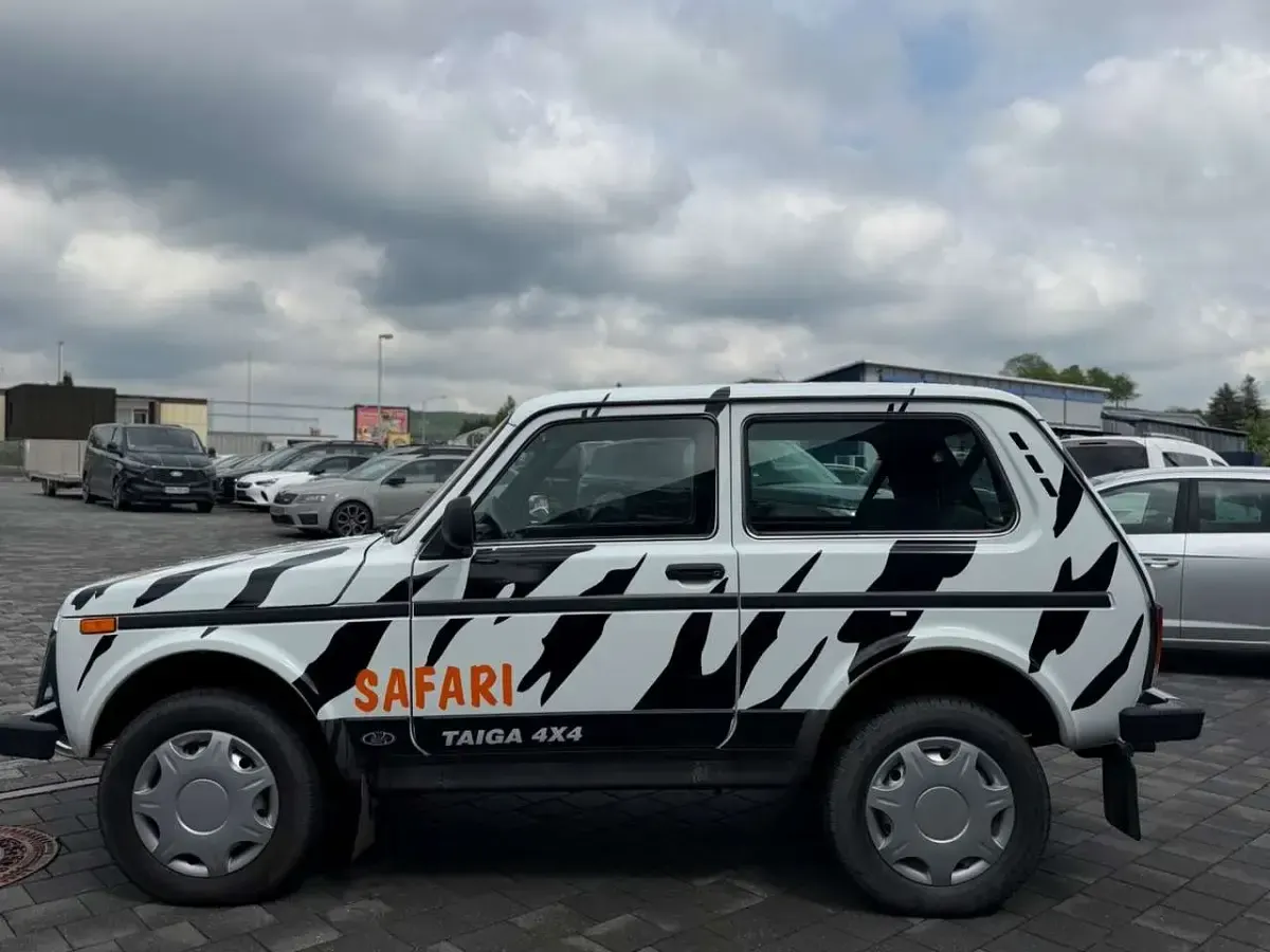 Second-hand Lada Urban 83 CP (61 kW) 2017 Alb SUV
