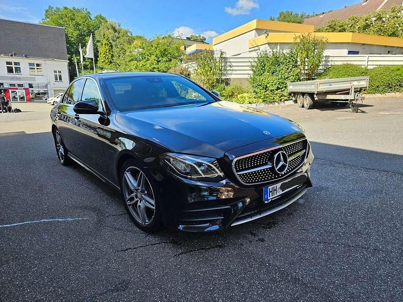 Gebraucht Mercedes E220 194 PS (142 kW) 2016 Schwarz Limousine
