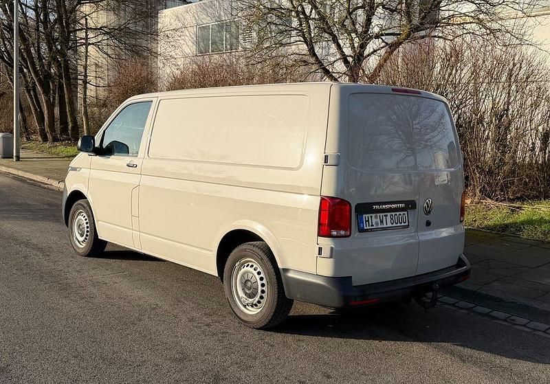 Gebraucht VW Transporter 110 PS (80 kW) 2020 Grau Van