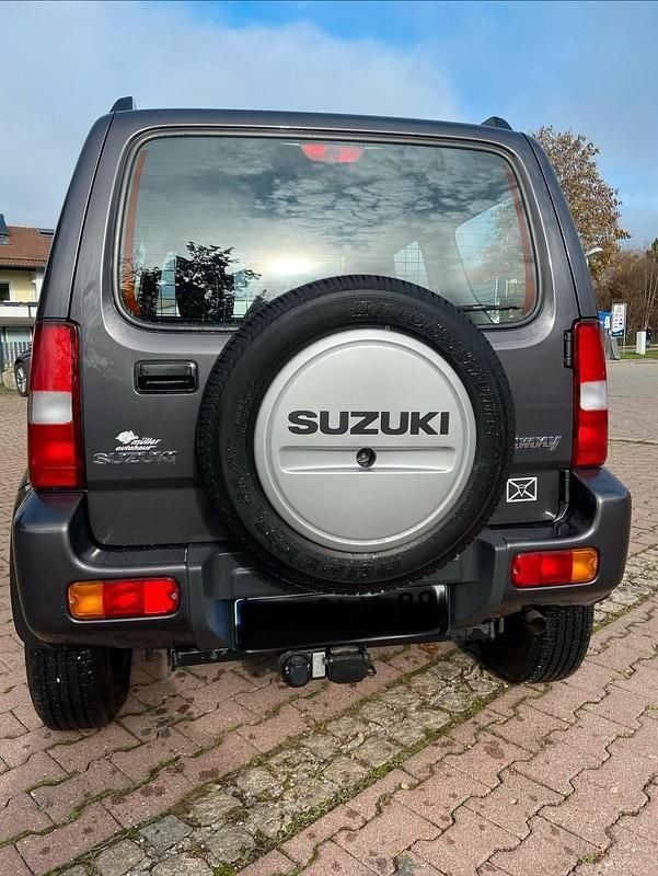 Gebraucht Suzuki Jimny 88 PS (64 kW) 2014 Grau SUV