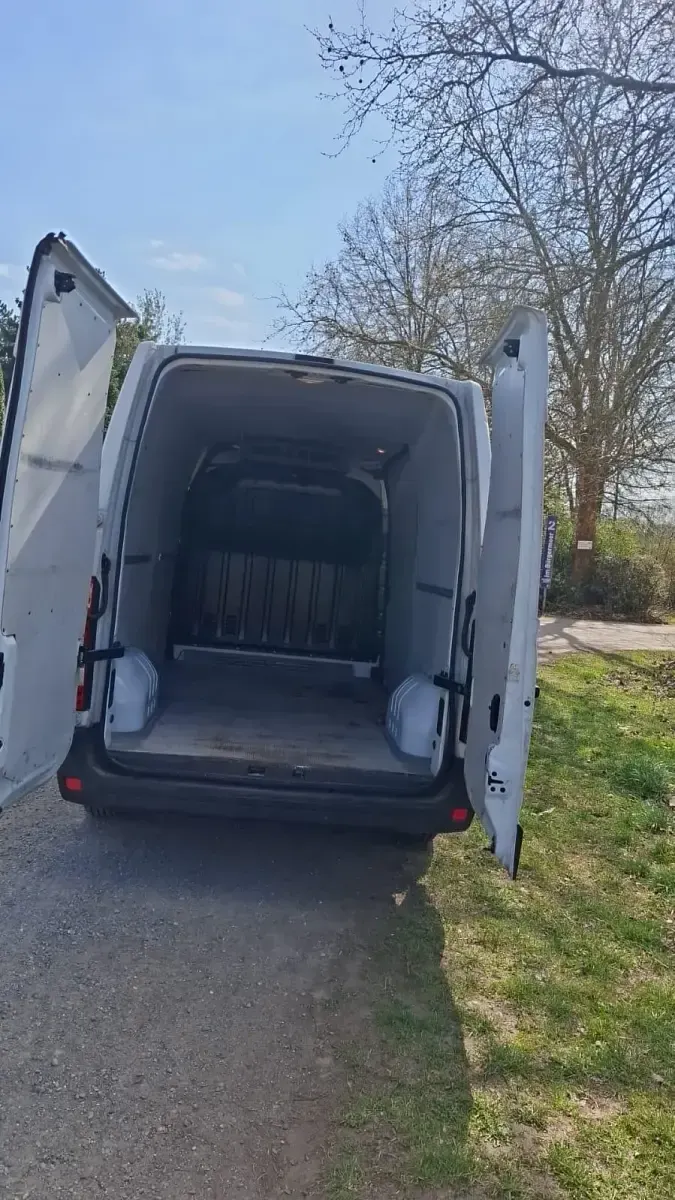 Gebraucht Opel Movano 160 PS (117 kW) 2015 Weiß Van / Kleinbus
