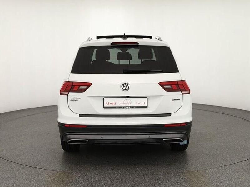 Gebraucht VW Tiguan Allspace 200 PS (147 kW) 2021 Pure white SUV