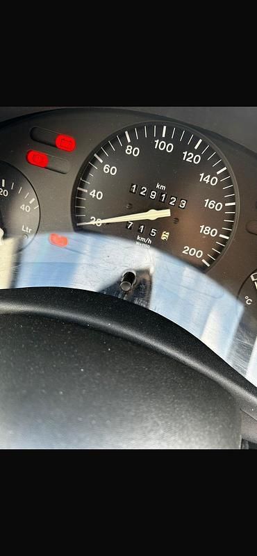 Gebraucht Opel Corsa 45 PS (33 kW) 1996 Grün Kleinwagen