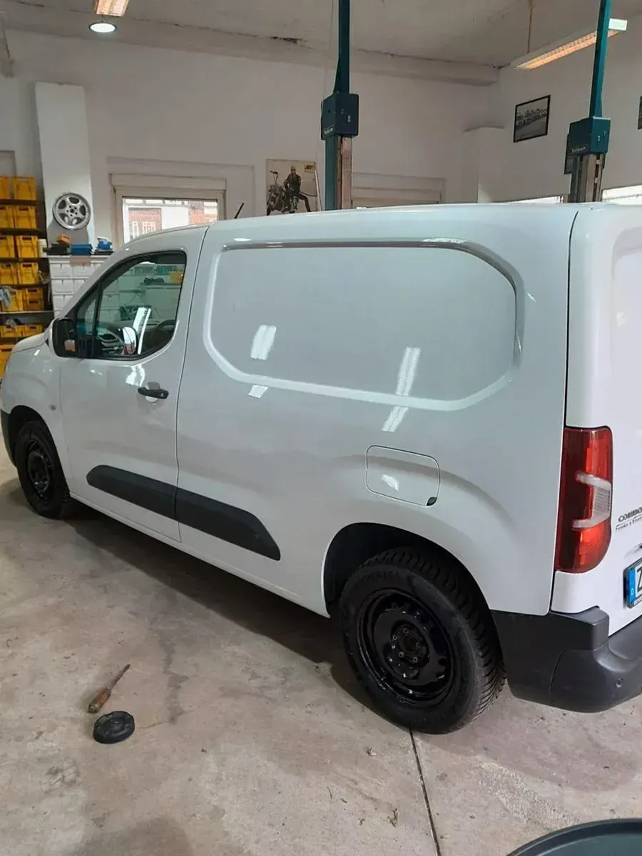 Gebraucht Opel Combo 102 PS (75 kW) 2020 Weiß Van / Kleinbus