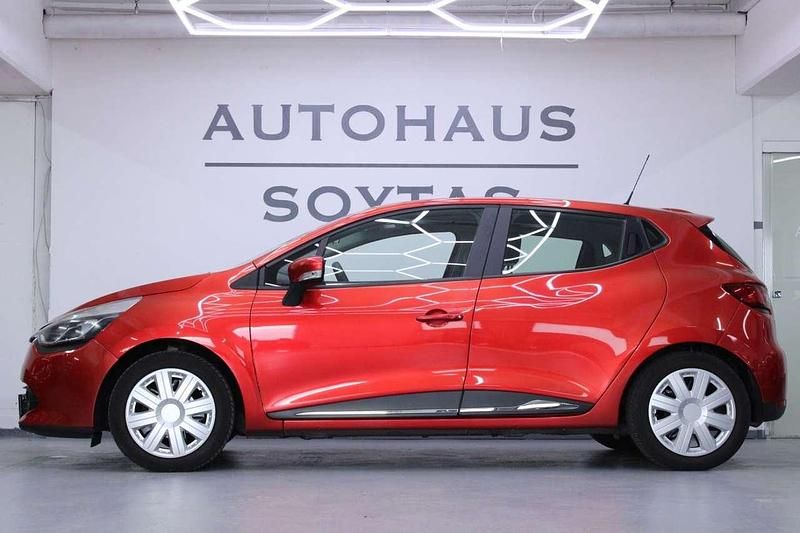 Gebraucht Renault Clio IV Dynamique 73 PS (53 kW) 2015 Rot Kleinwagen
