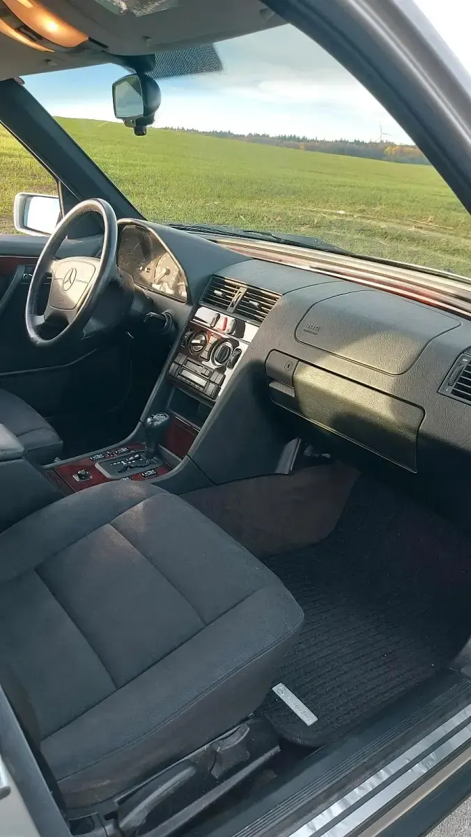 Gebraucht Mercedes C200 136 PS (100 kW) 1997 Limousine