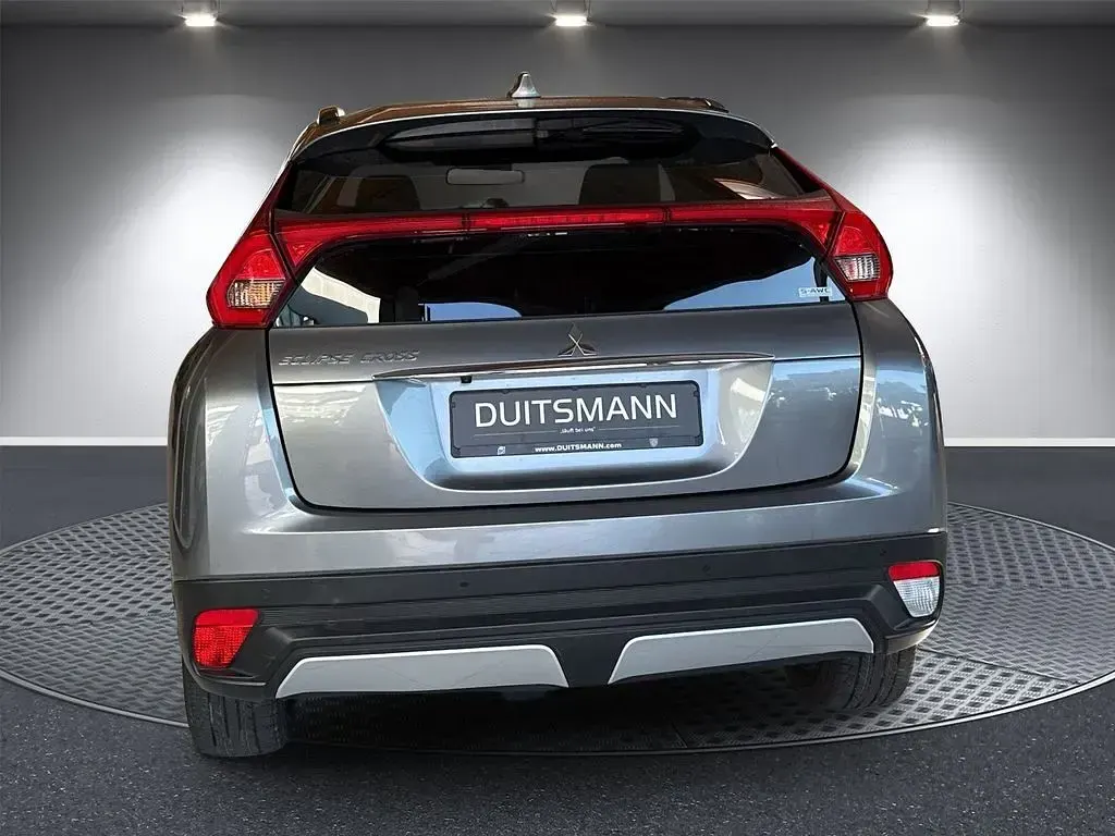 Gebraucht Mitsubishi Eclipse Cross Active 163 PS (119 kW) 2019 Platinumgrau (m) SUV