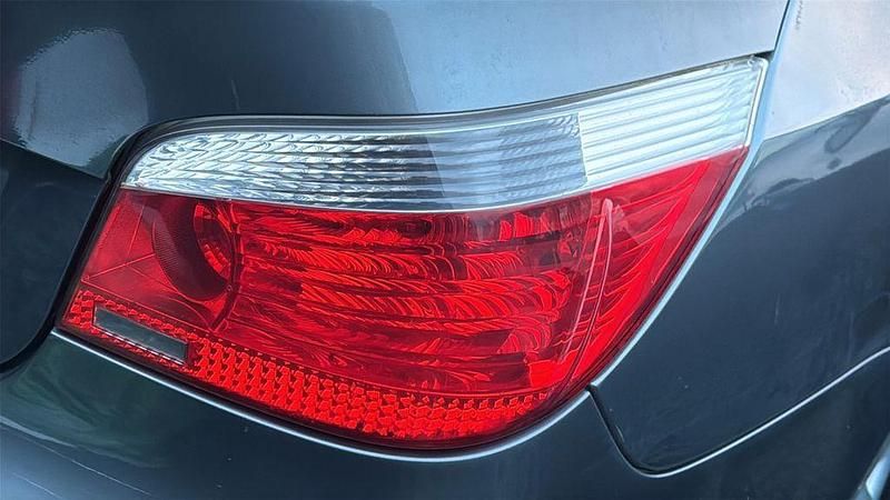 Gebraucht BMW 525 192 PS (141 kW) 2004 Grau Limousine