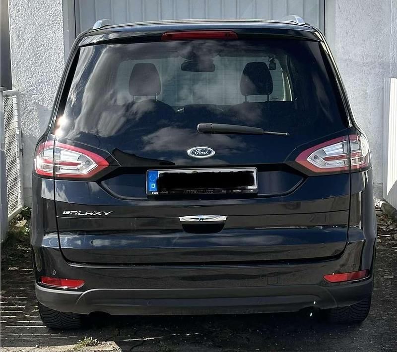 Gebraucht Ford Galaxy Titanium 160 PS (117 kW) 2018 Schwarz Van / Kleinbus