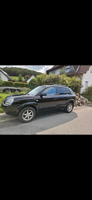 Gebraucht Hyundai Tucson 141 PS (103 kW) 2007 Schwarz SUV