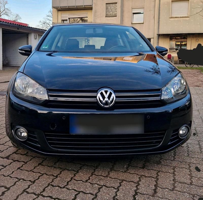 Gebraucht VW Golf VI 122 PS (89 kW) 2010 Schwarz Kleinwagen