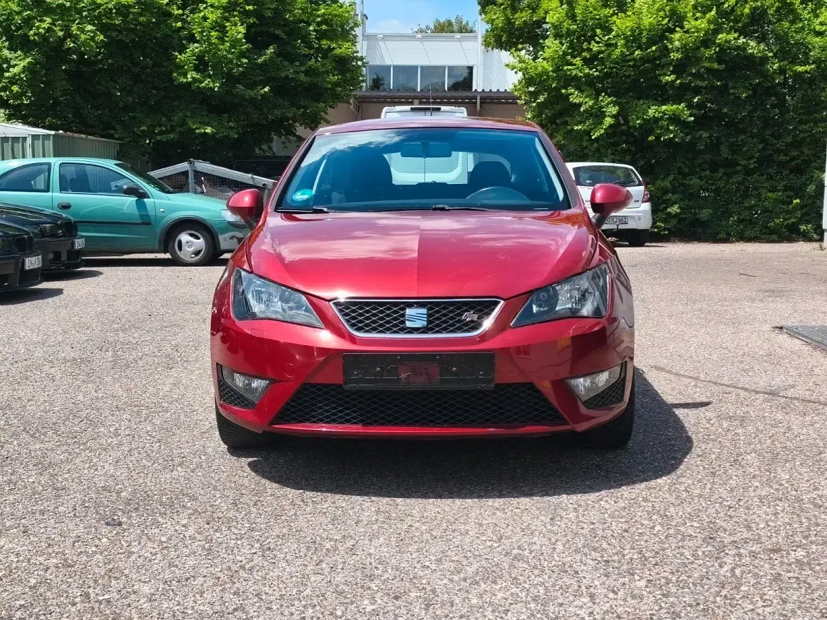 Gebraucht Seat Ibiza FR 105 PS (77 kW) 2012 "montsant" rot Kleinwagen