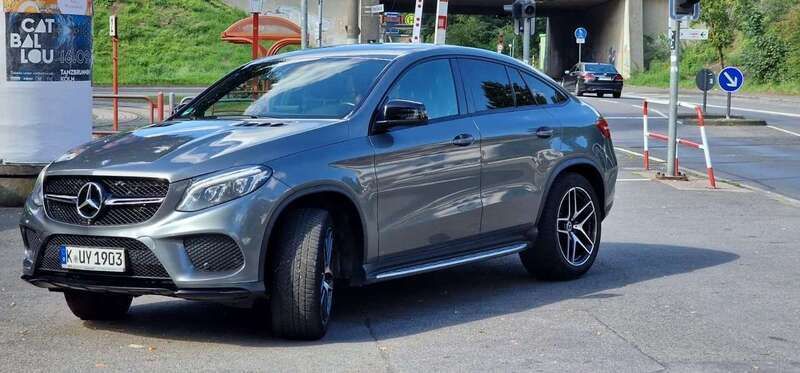 Grau Gebraucht 2016 Mercedes GLE350 Exclusive Coupé | 34.000 € (Guter Preis) - Bild 1/4