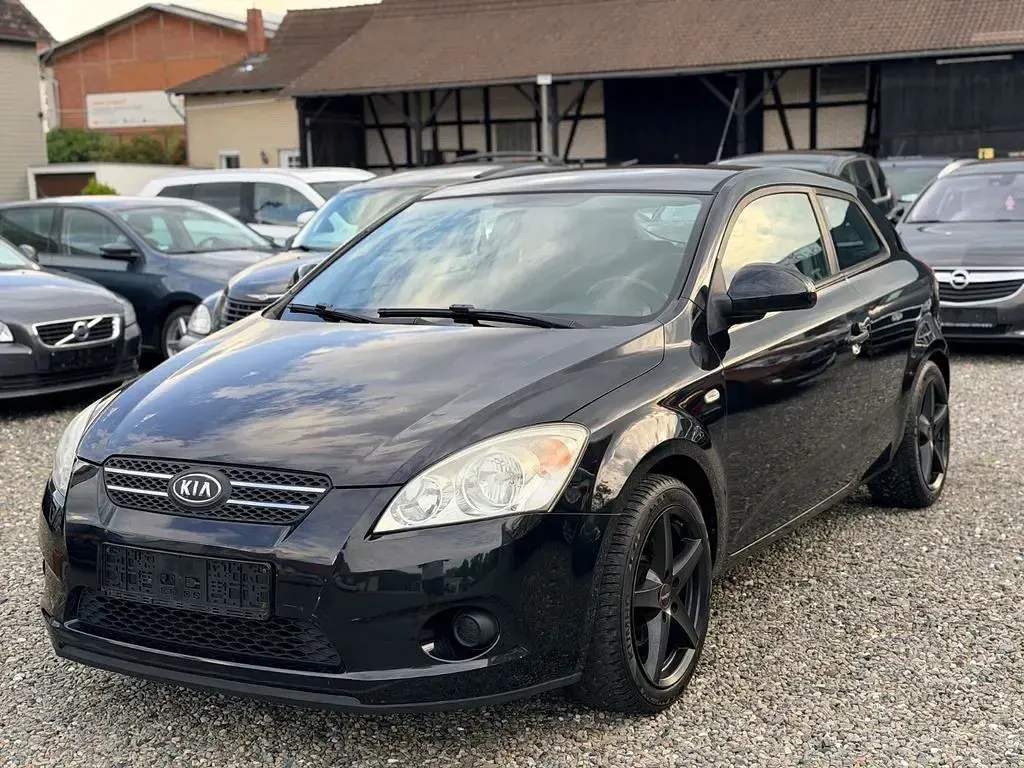Gebraucht Kia ProCeed LX 126 PS (92 kW) 2009 Schwarz Kleinwagen